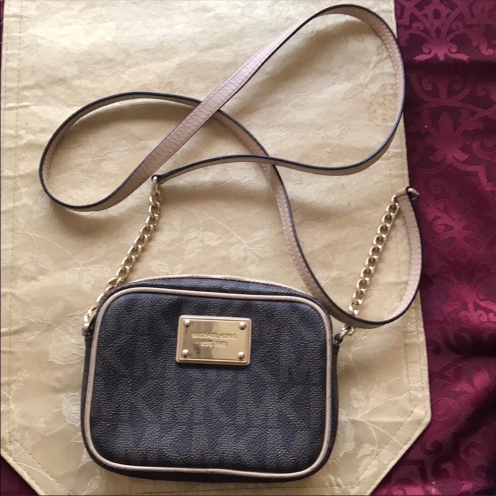 Michael Kors small cross body bag